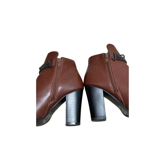 Olivia Miller Brown Ankle Boots With Chain Embellishment Fall Winter Fashion  6 - Picture 7 of 8